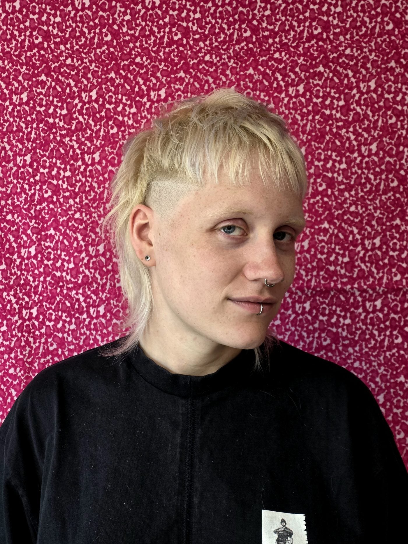 Bleached crop, pink wall